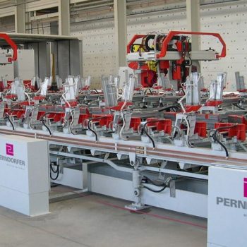 Speciale-machines: Productie-installatie-voor riemdragers